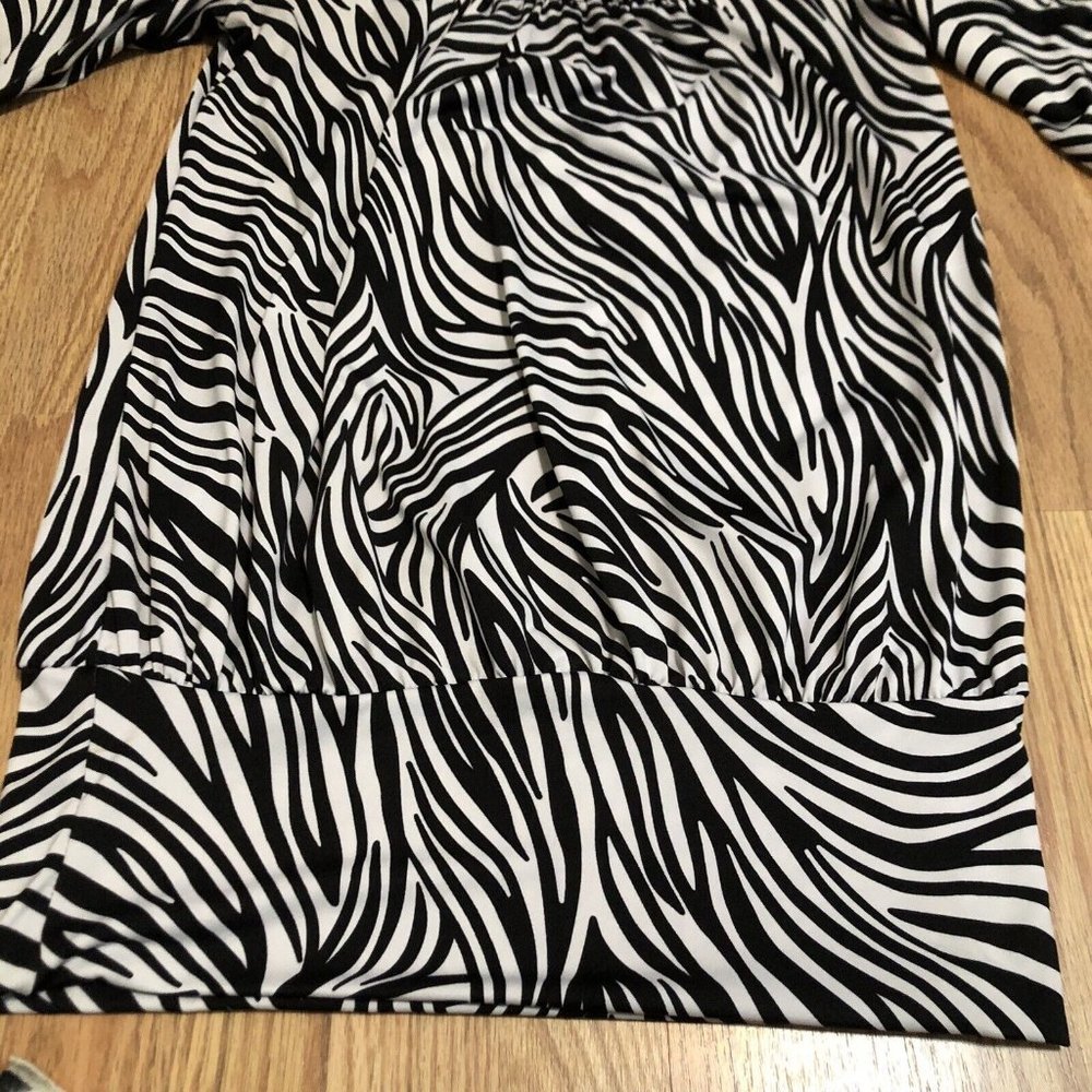Astra by cres song usa long tunic top animal print square neck Quarter Sleeve - Picture 2 of 9